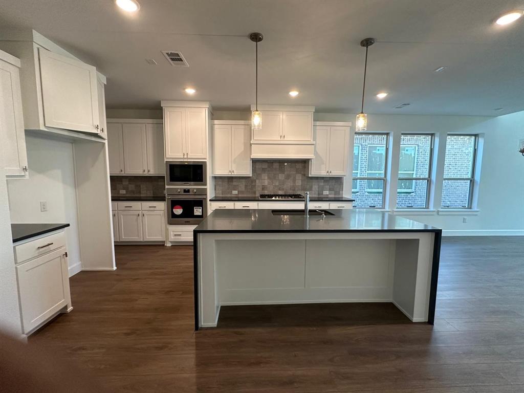 4221 Avocet Lane