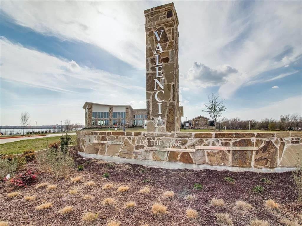 Valencia On The Lake Ph 1 - Residential Lease