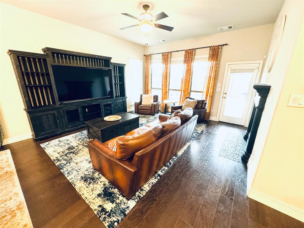 Valencia On The Lake Ph 1 - Residential Lease