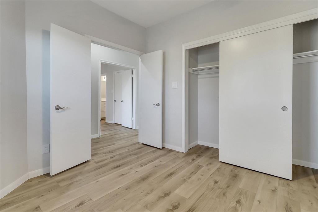 Keller Spgs Condos - Residential