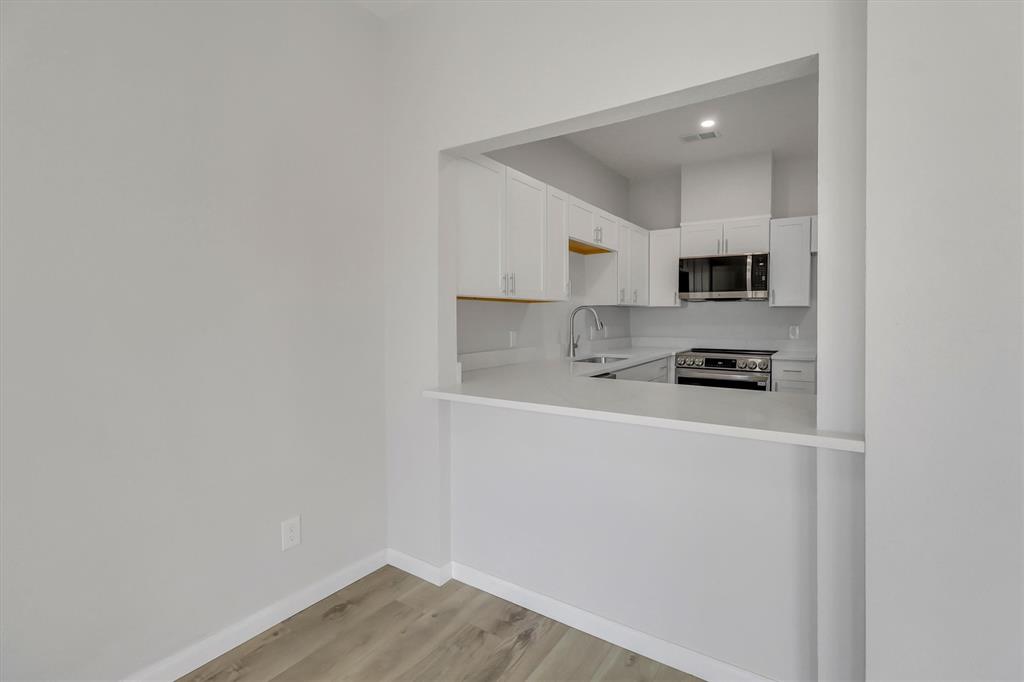 Keller Spgs Condos - Residential