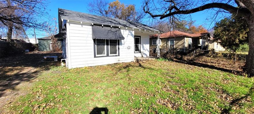 Investment opportunity with 2 units on one lot! Double the income! Walking distance to White Settlement community center and city hall. Front home has 582 square feet with 2 bedroom and 1 bath. Large kitchen dining combo with smooth top stove, refrigerator, and built in dishwasher. Back efficiency home has 406 square feet with kitchenette and updated bath. Rents range from $2,100-2,400 per month for similar units. Start your New Year with an investment to build your wealth! Or buy a home for yourself and rent out the back unit for monthly income.