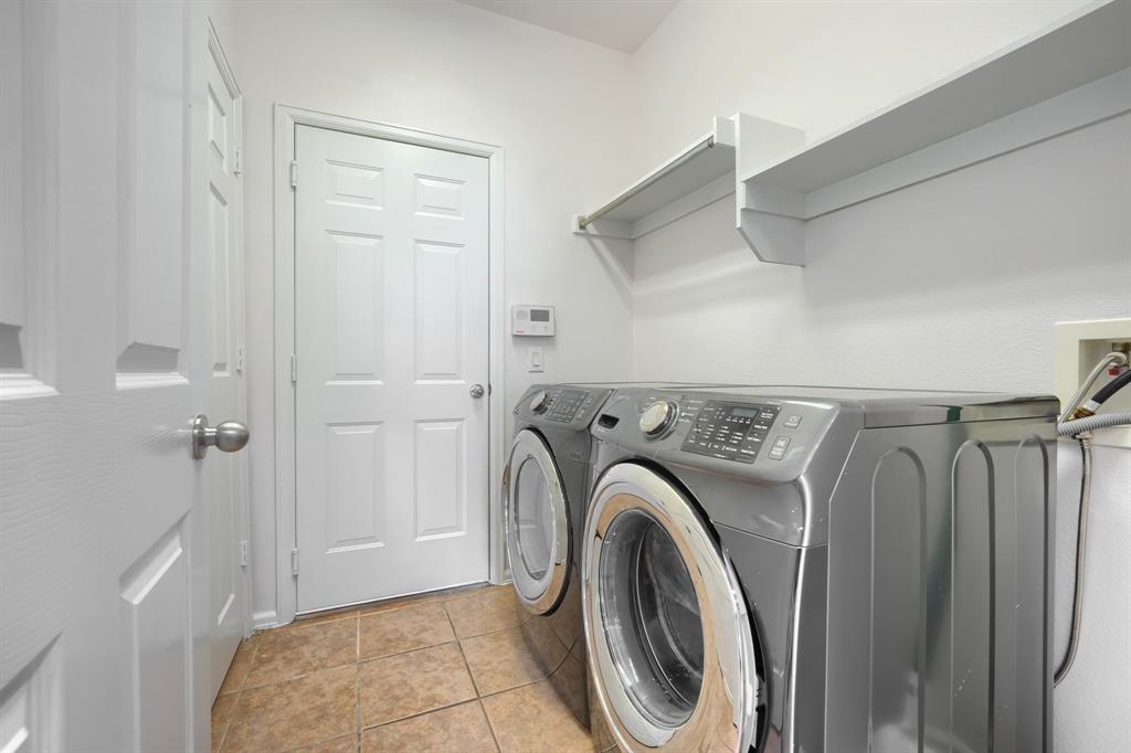 Mira Lagos B - Residential