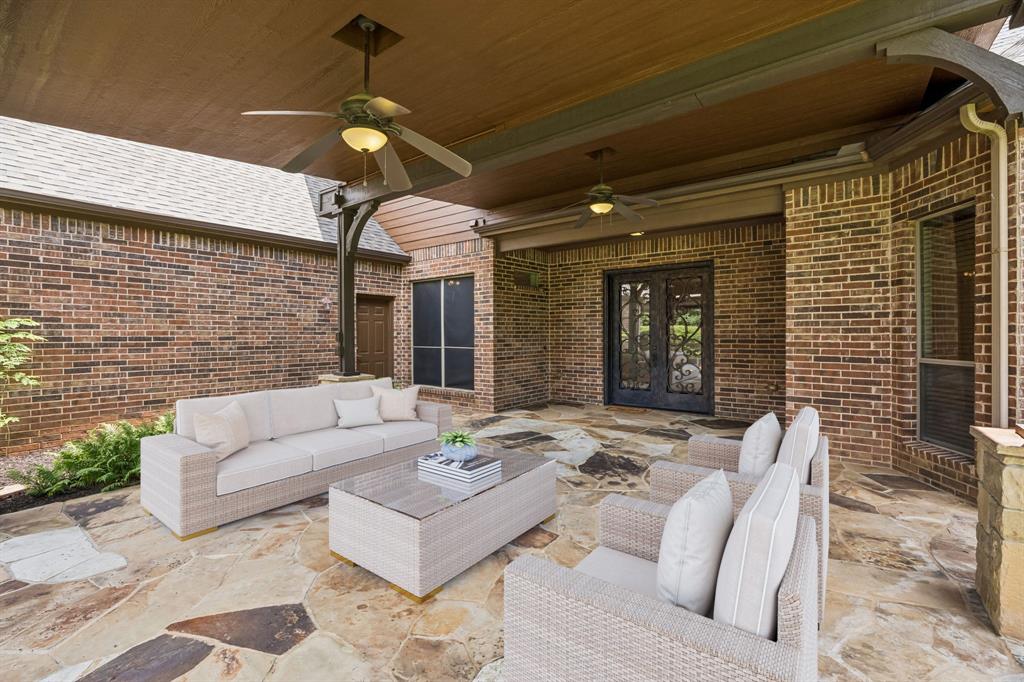 2012 Woodbine Circle
