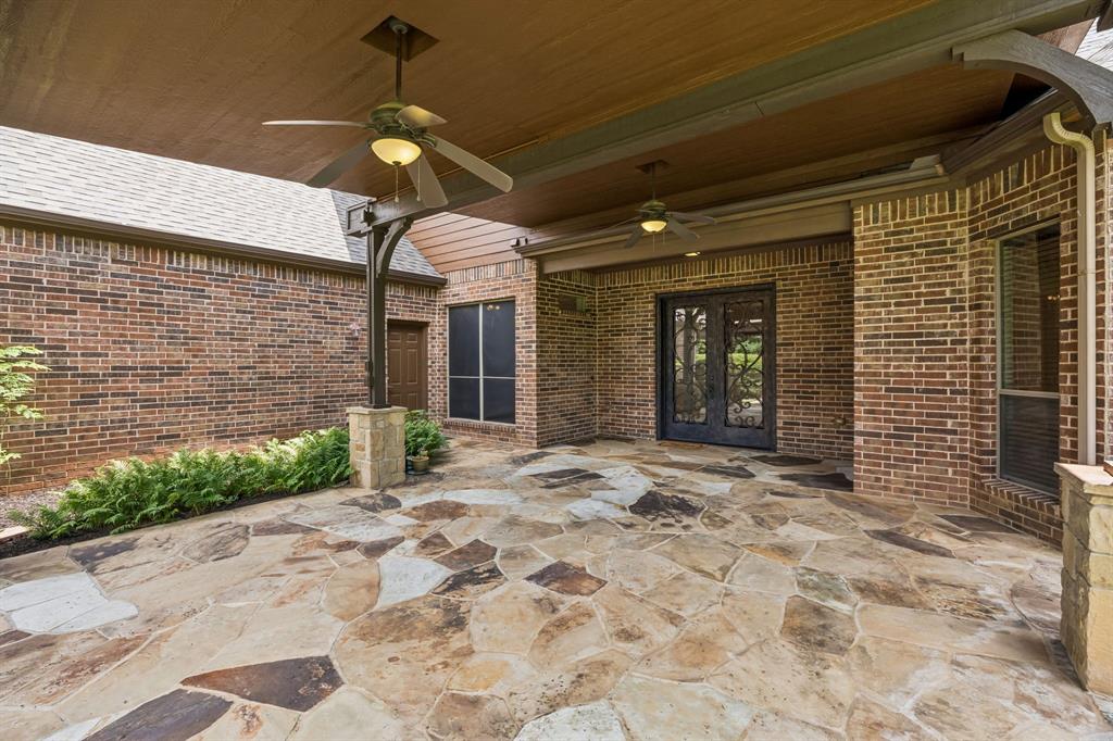 2012 Woodbine Circle
