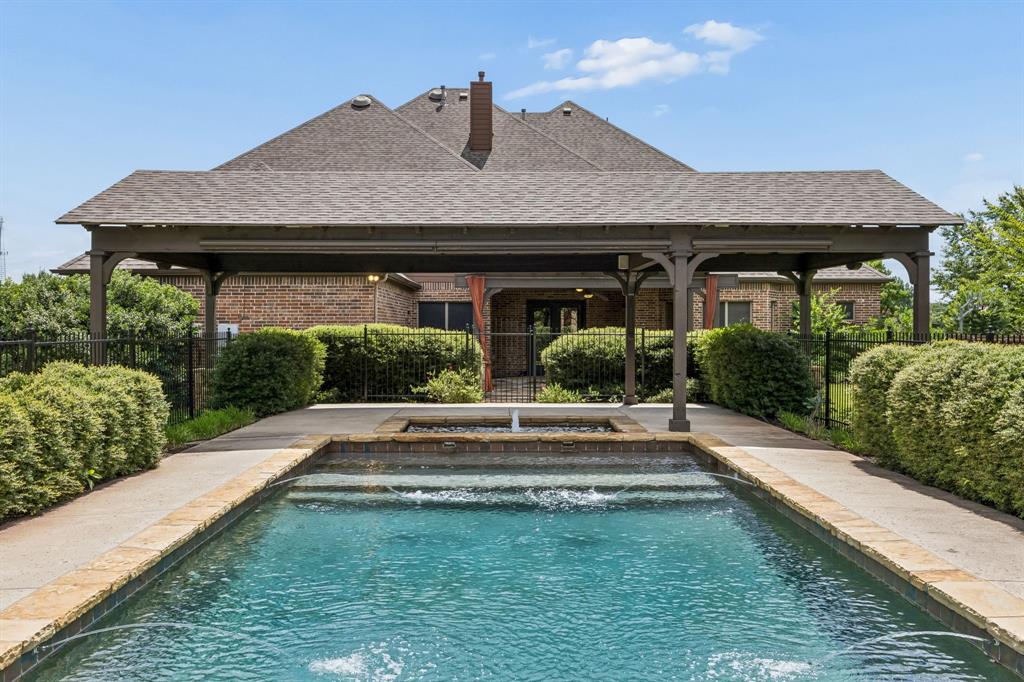 2012 Woodbine Circle