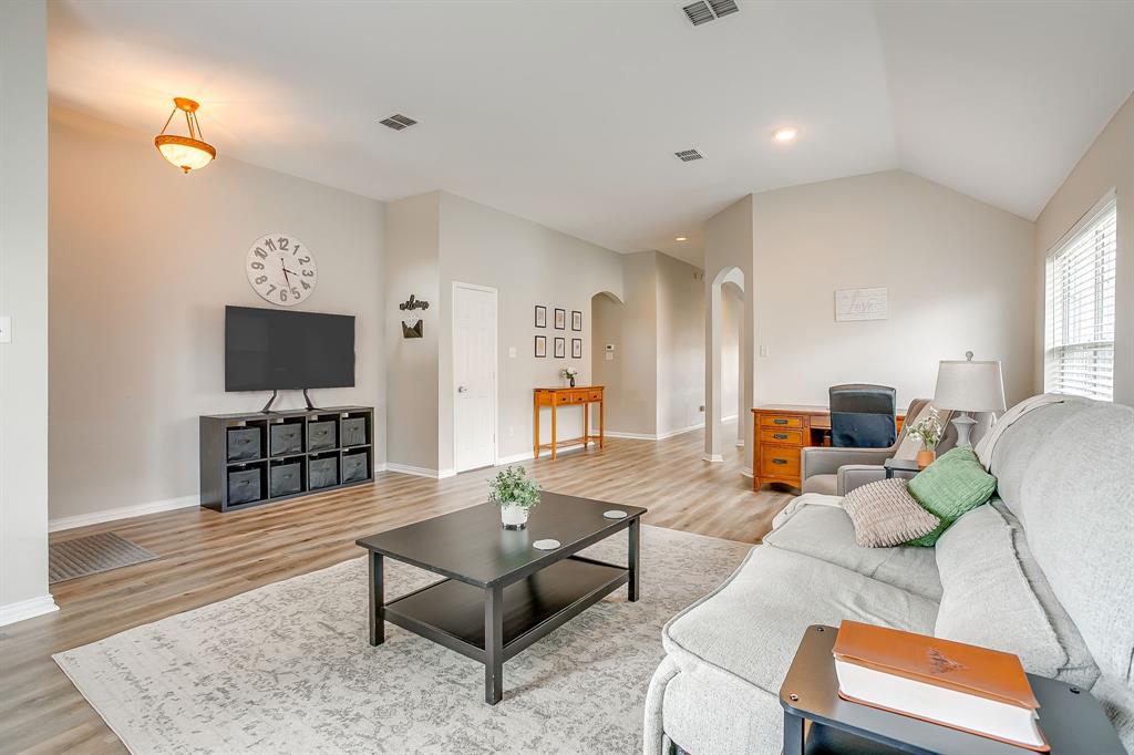 1124 Mourning Dove Drive