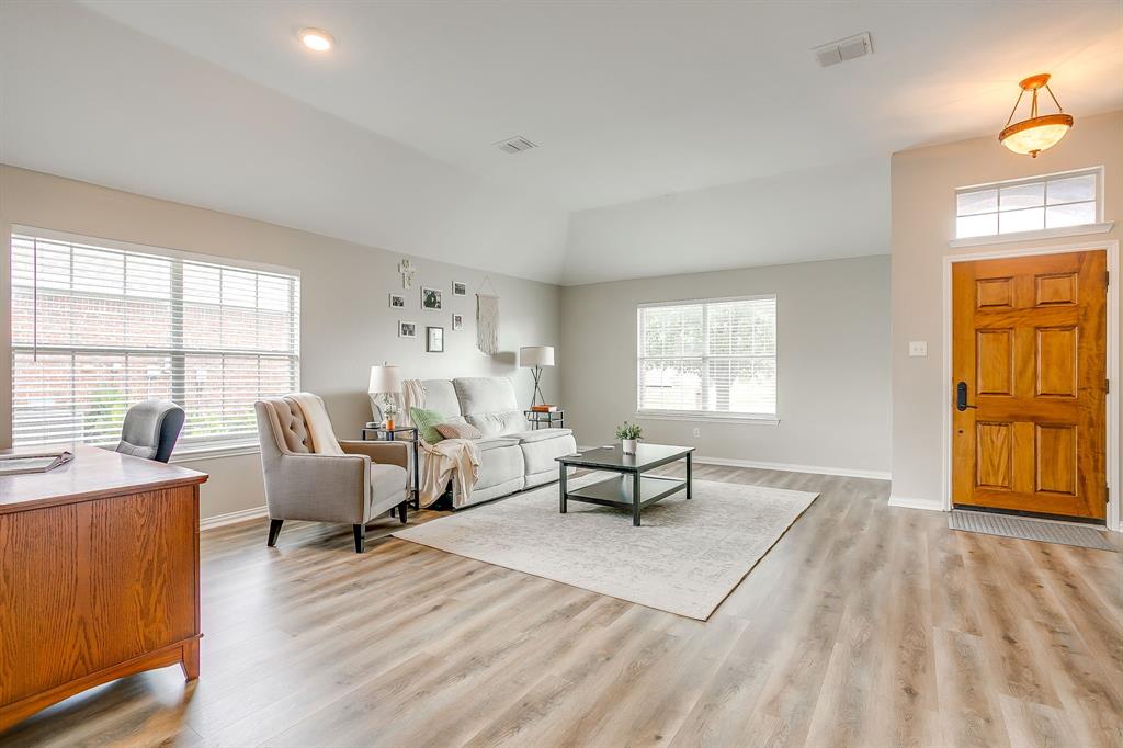 1124 Mourning Dove Drive