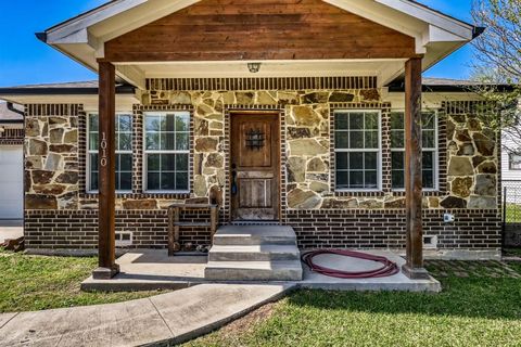 1010 Netherland Drive Seagoville TX 75159