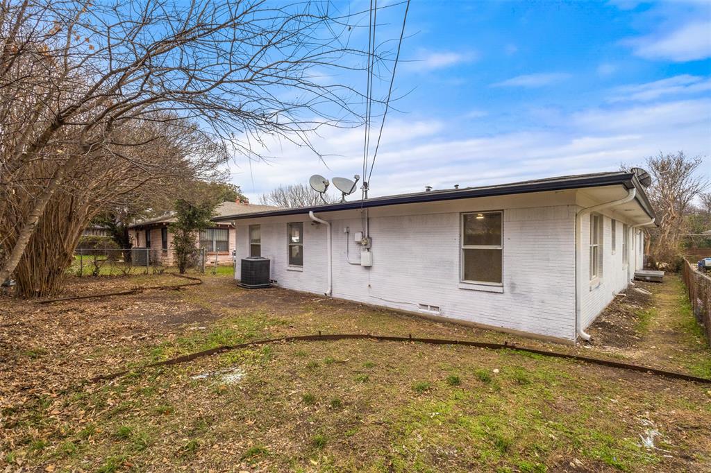 Cedar Heights Acreage - Residential