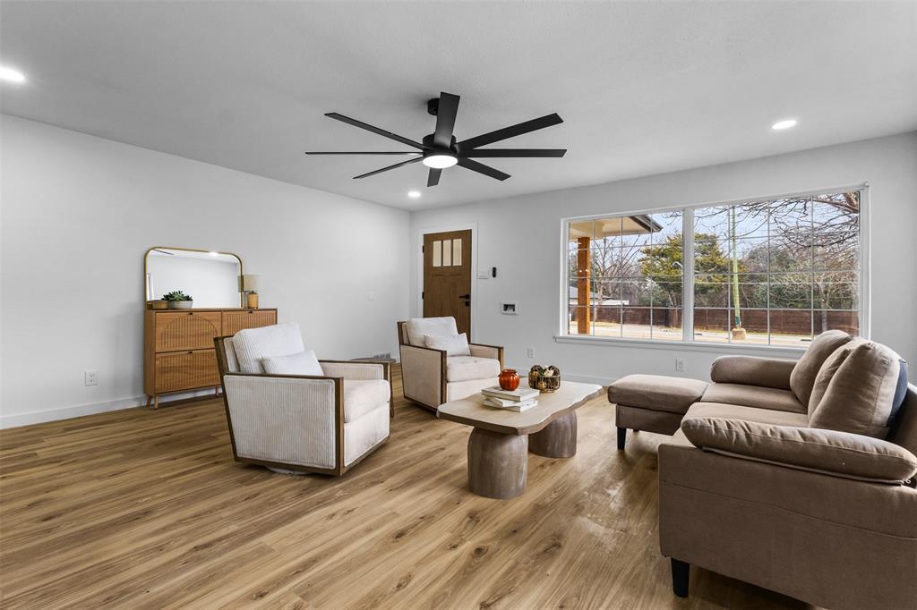 1917 S Vernon Avenue