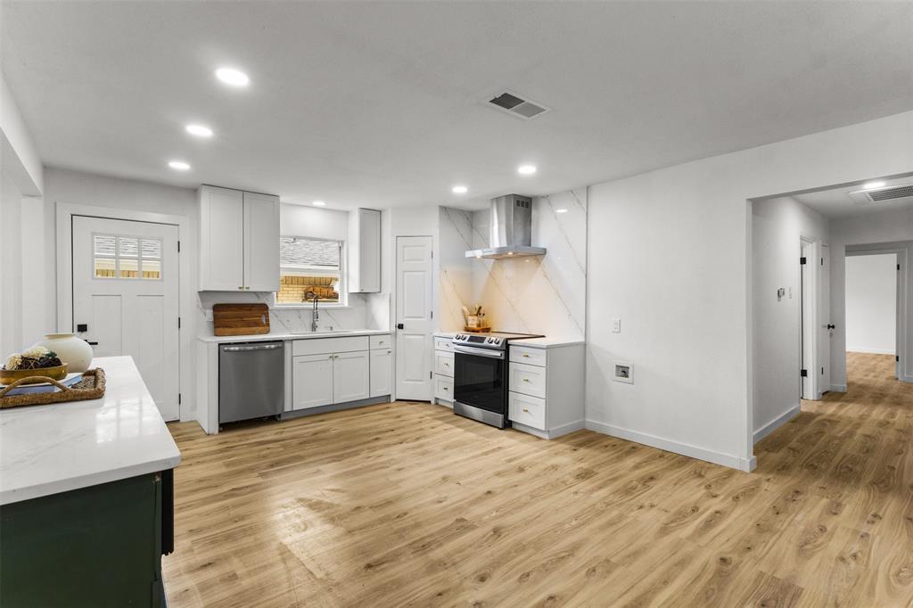 Cedar Heights Acreage - Residential