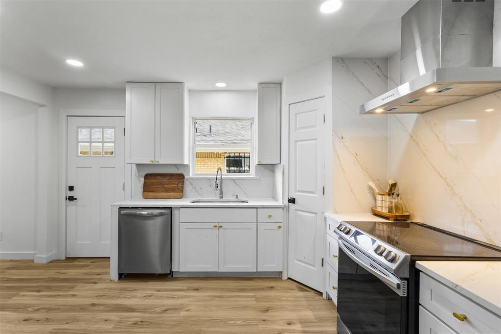 Cedar Heights Acreage - Residential