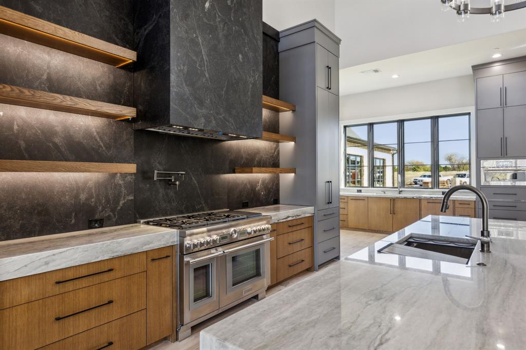 Barratt Lake Estates - Residential