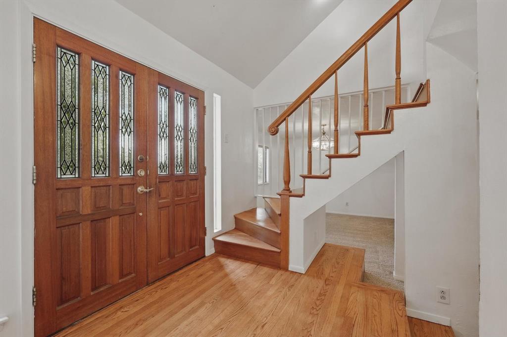 2812 Oak Cliff Lane
