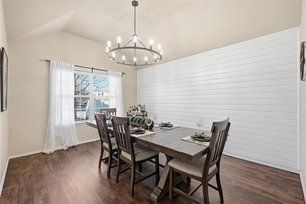 4500 Red Robin Court