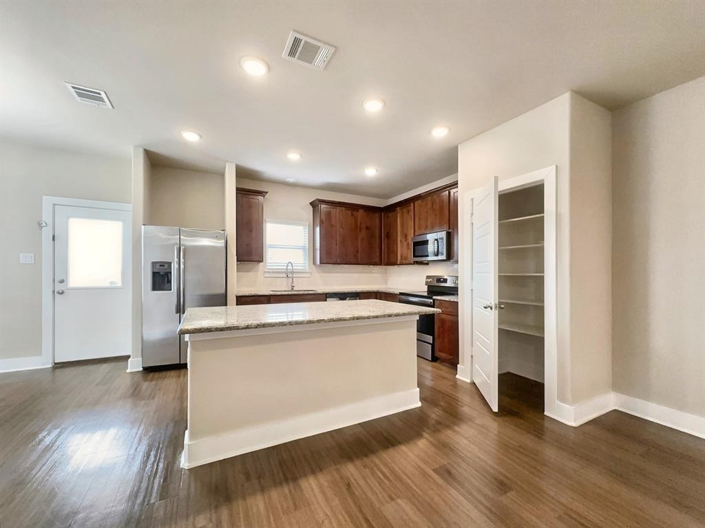 Sanger Circle Ph 3 - Residential Lease