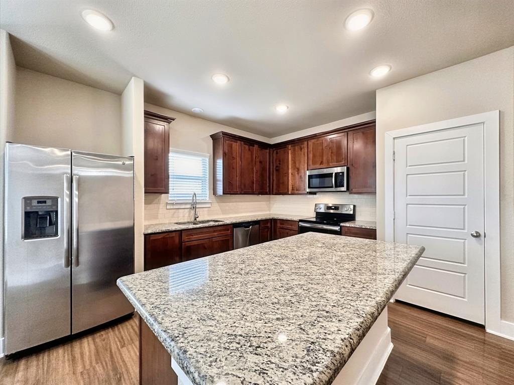 Sanger Circle Ph 3 - Residential Lease