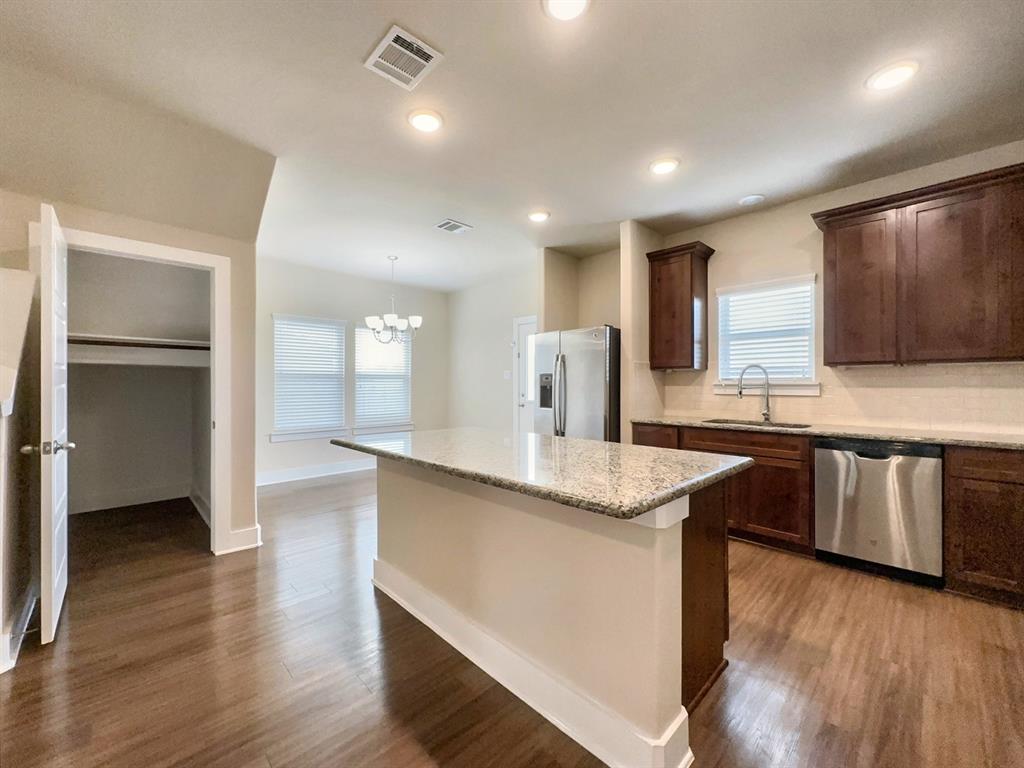 Sanger Circle Ph 3 - Residential Lease