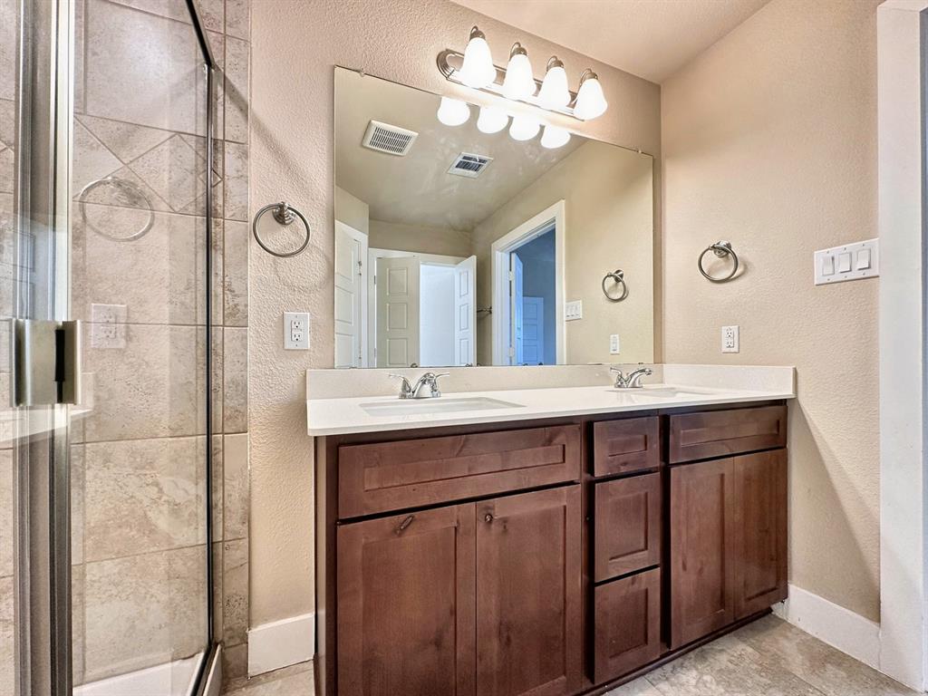 Sanger Circle Ph 3 - Residential Lease