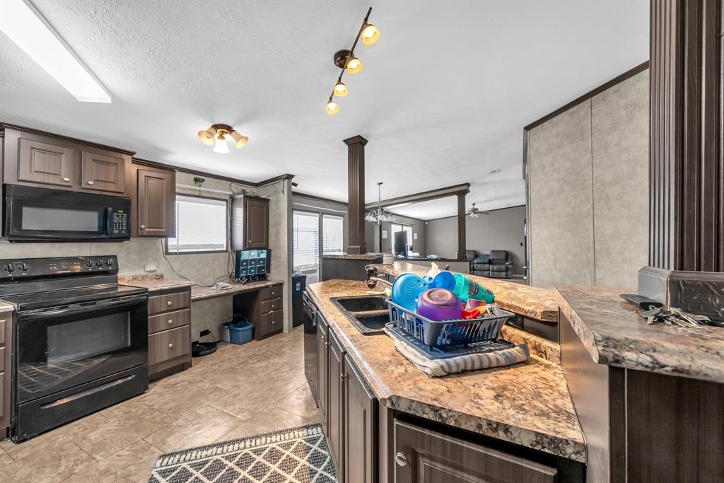 3108 Mistletoe Street