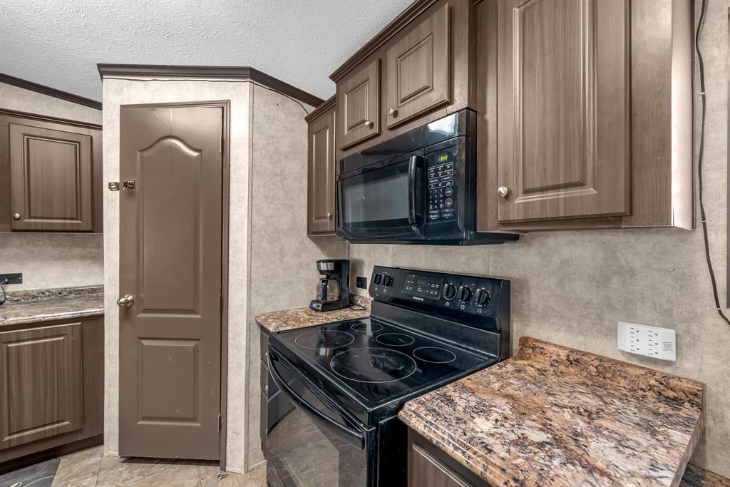 3108 Mistletoe Street