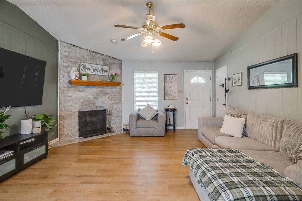 517 Post Oak Lane