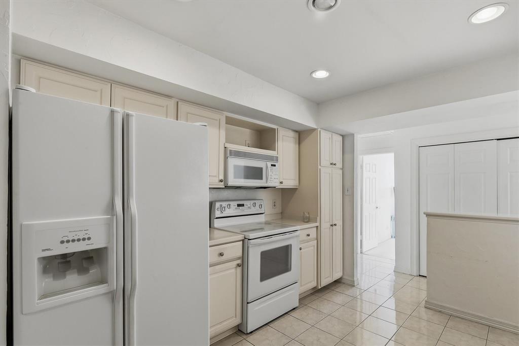 Bonaventure Condo - Residential