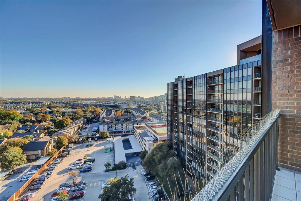 Bonaventure Condo - Residential