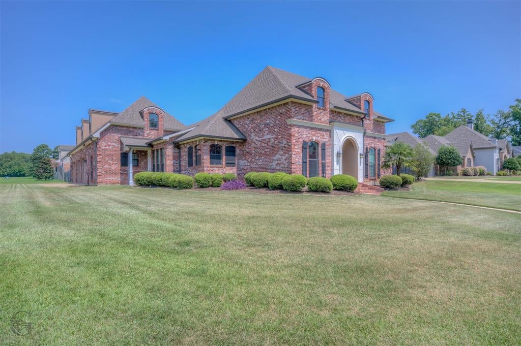 2621 Firefly Trail