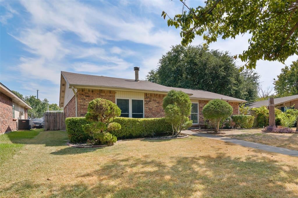 1418 Paris Drive