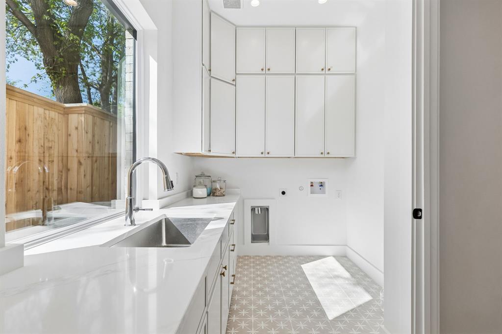 Coral Hills - Residential