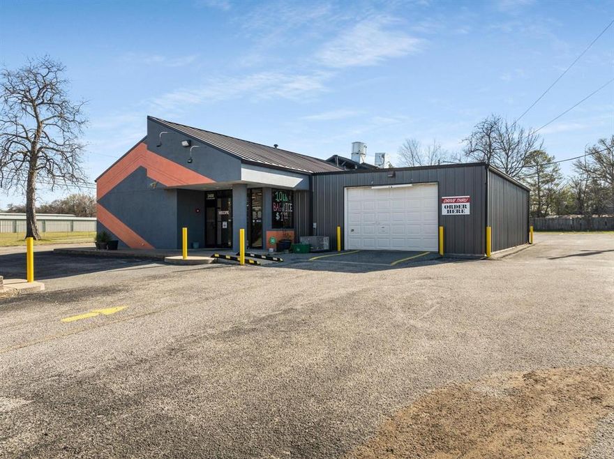 Endless opportunities available with this location and building. Renovated and updated in 2019-2020 and is currently being operated as Louisiana Fried Chicken. Up to code and ready for you to bring your business adventures to life. Has a functional operating drive through, Dining area, walk in cooler, and Large cooking and Prep area. 
Building only for sale. Buyers and Buyer's Agent to perform due diligence and verify measurements. Survey is available.