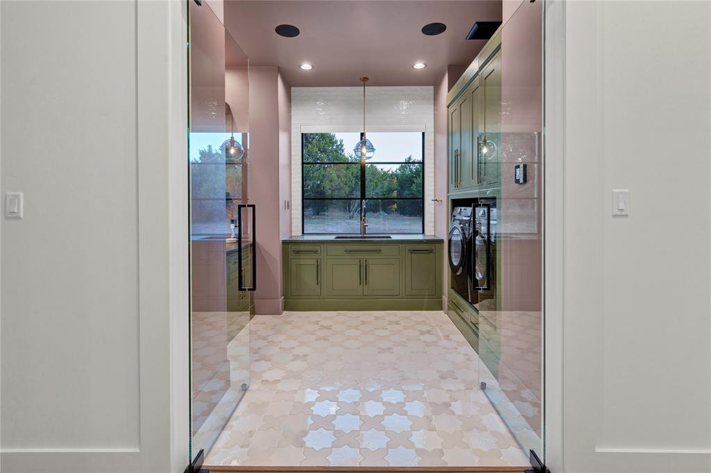 Putteet Hill - Residential