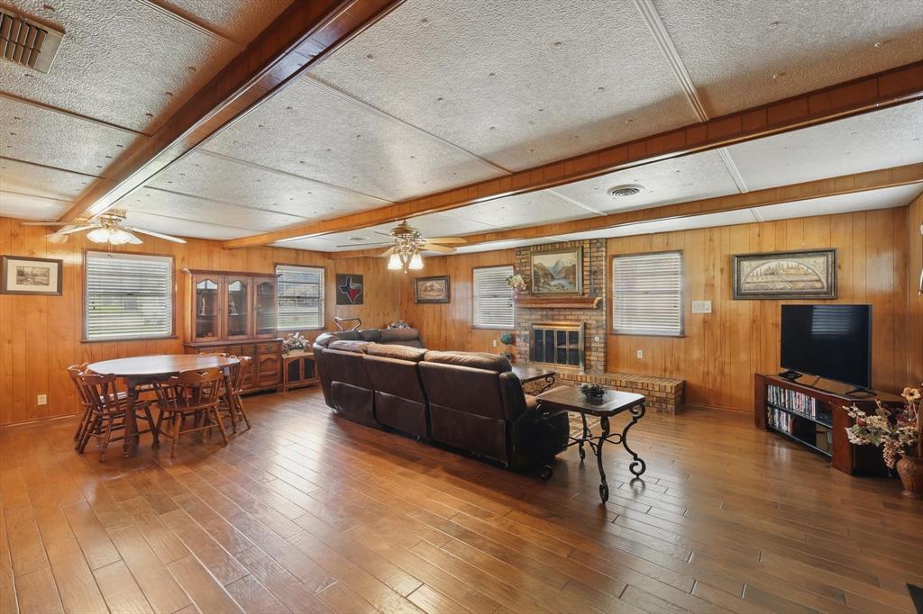 BYAS, J L SURVEY ABSTRACT 180 - Residential