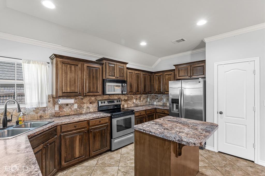 Benton, Louisiana 71006, United States, 3 Bedrooms Bedrooms, ,2 BathroomsBathrooms,Residential,Active,94696