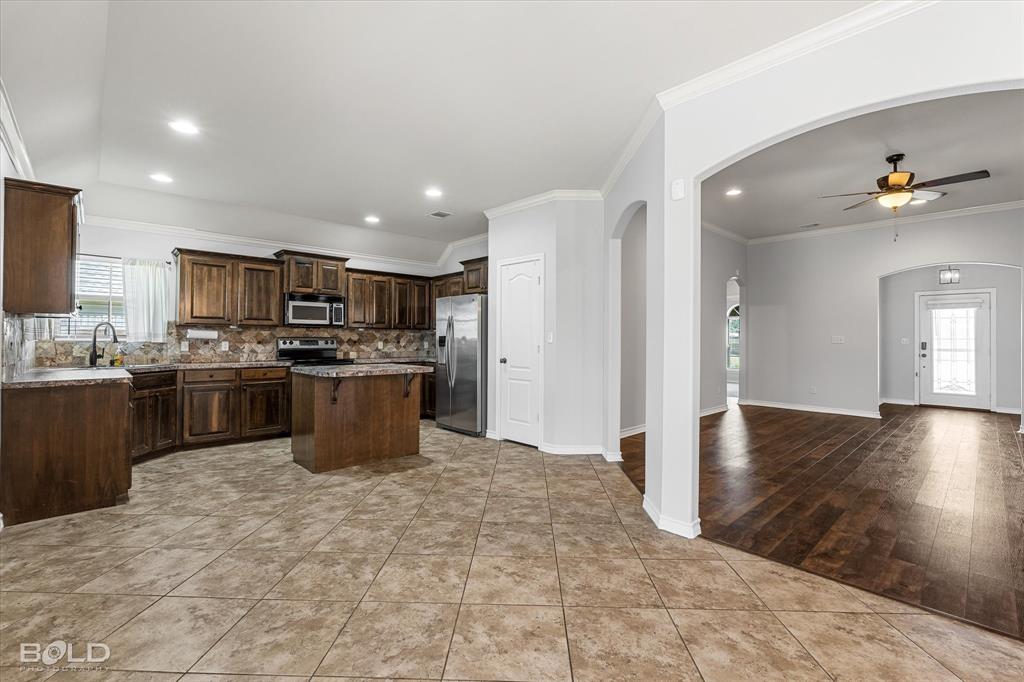 Benton, Louisiana 71006, United States, 3 Bedrooms Bedrooms, ,2 BathroomsBathrooms,Residential,Active,94696