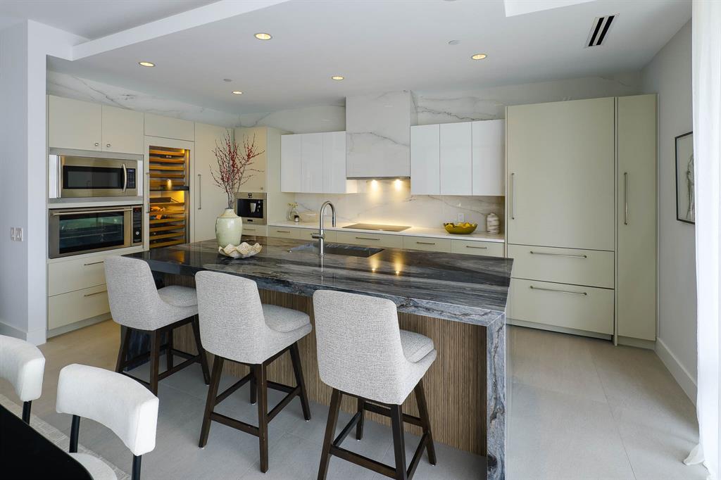 South Tower Residence - Residential