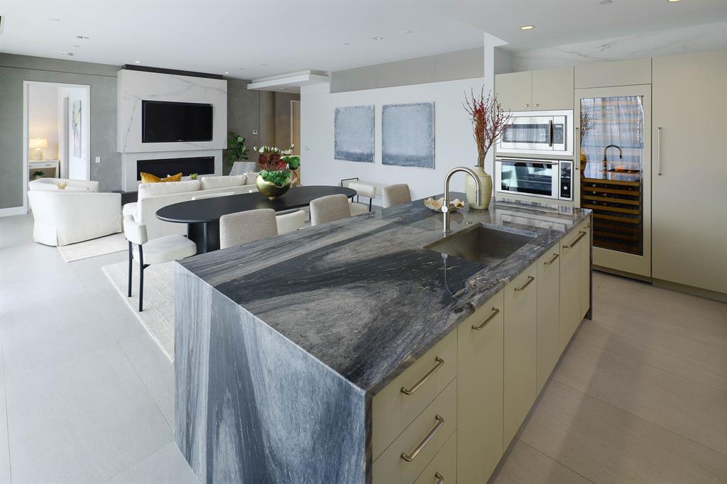 South Tower Residence - Residential