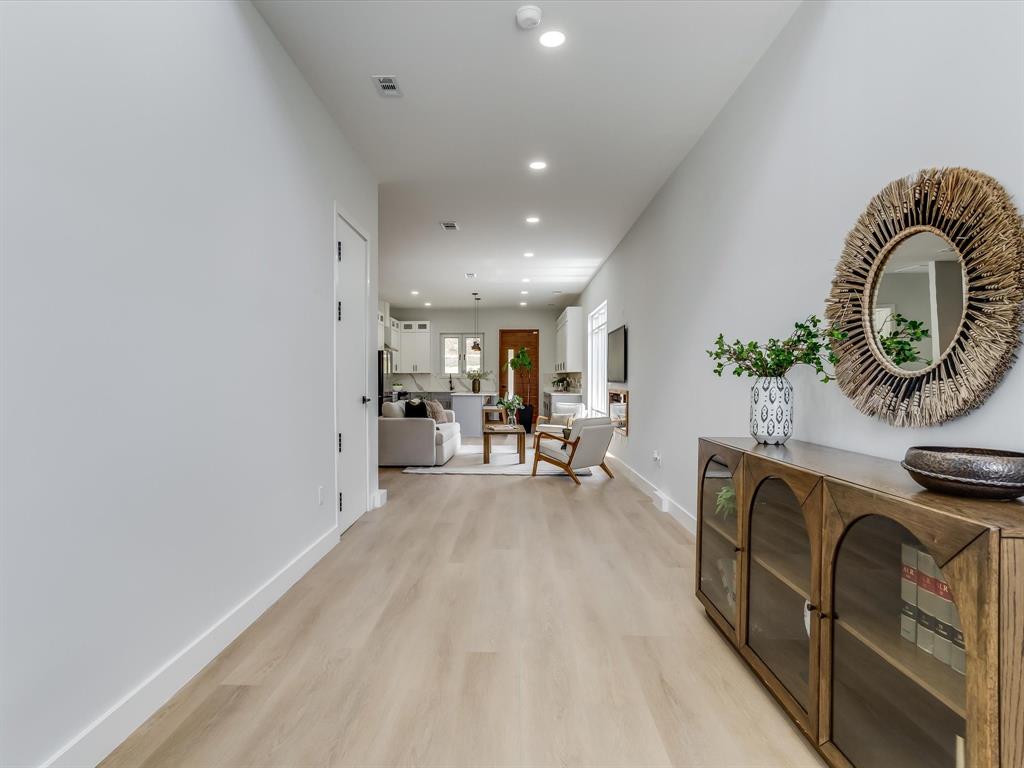 816 Premier Parkway
