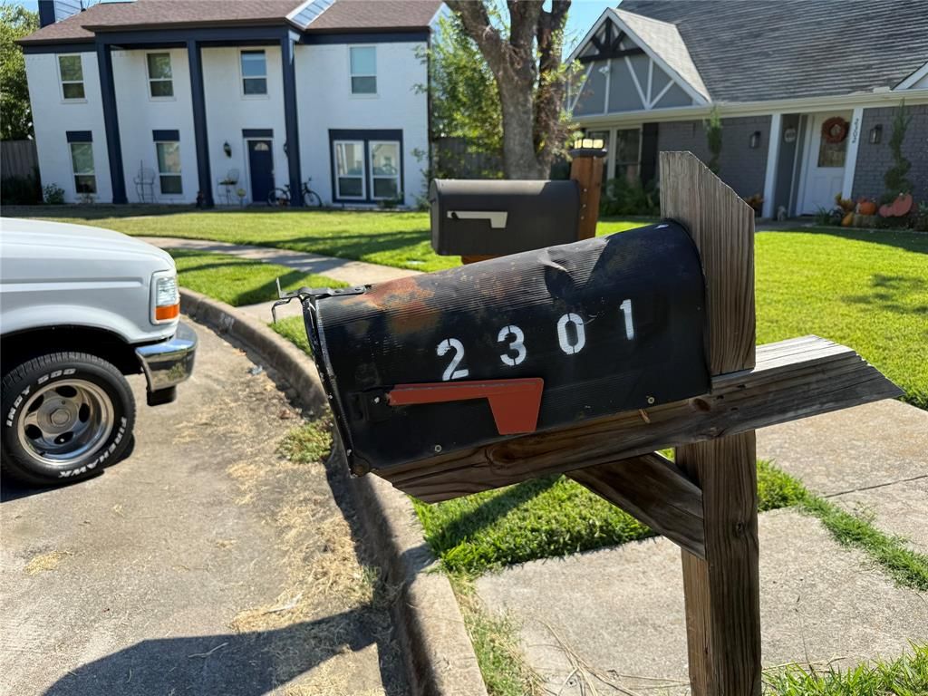 Photo of 2301 Sweetbriar Court, Mesquite, TX 75150 (MLS # 21090166)