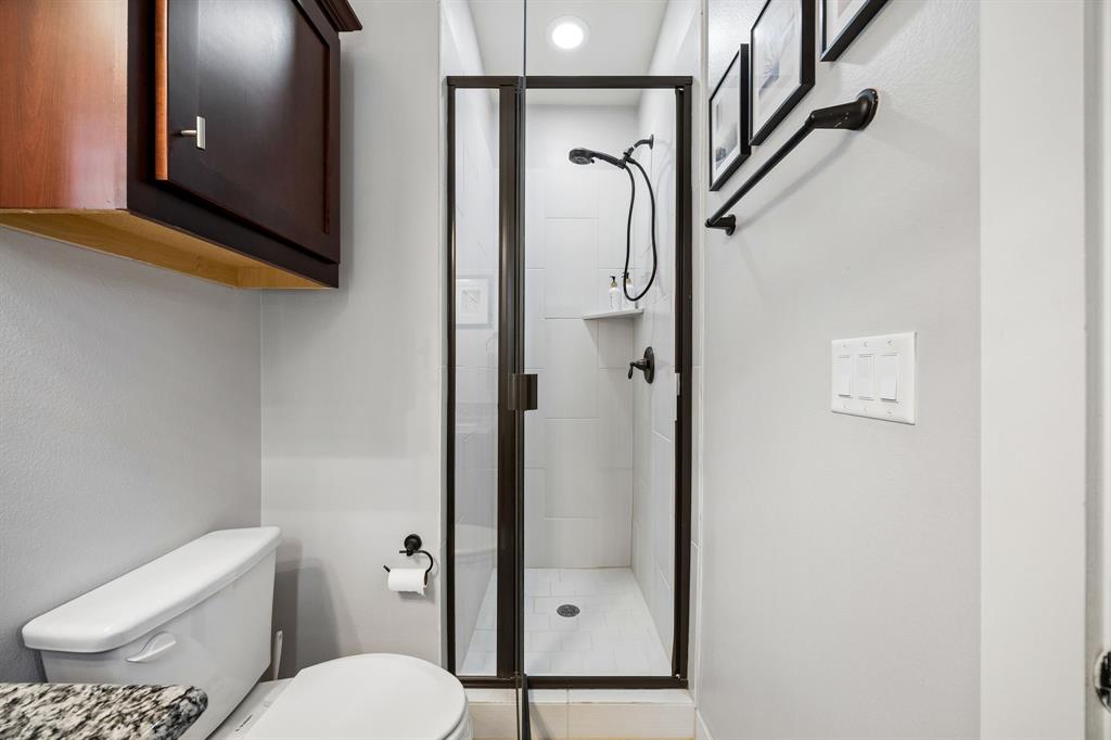 Alta Vista West Twnhms Condos - Residential