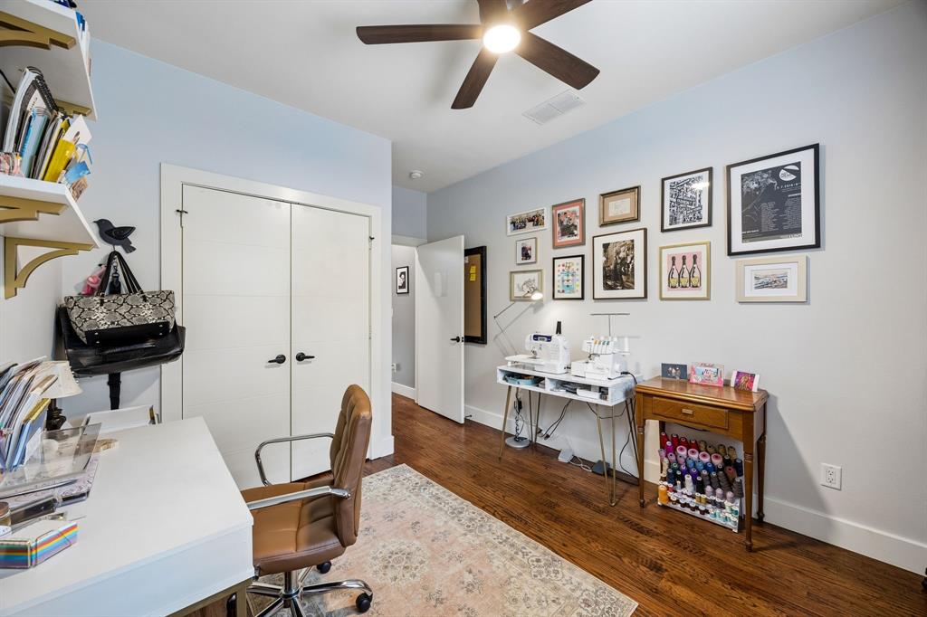 Alta Vista West Twnhms Condos - Residential