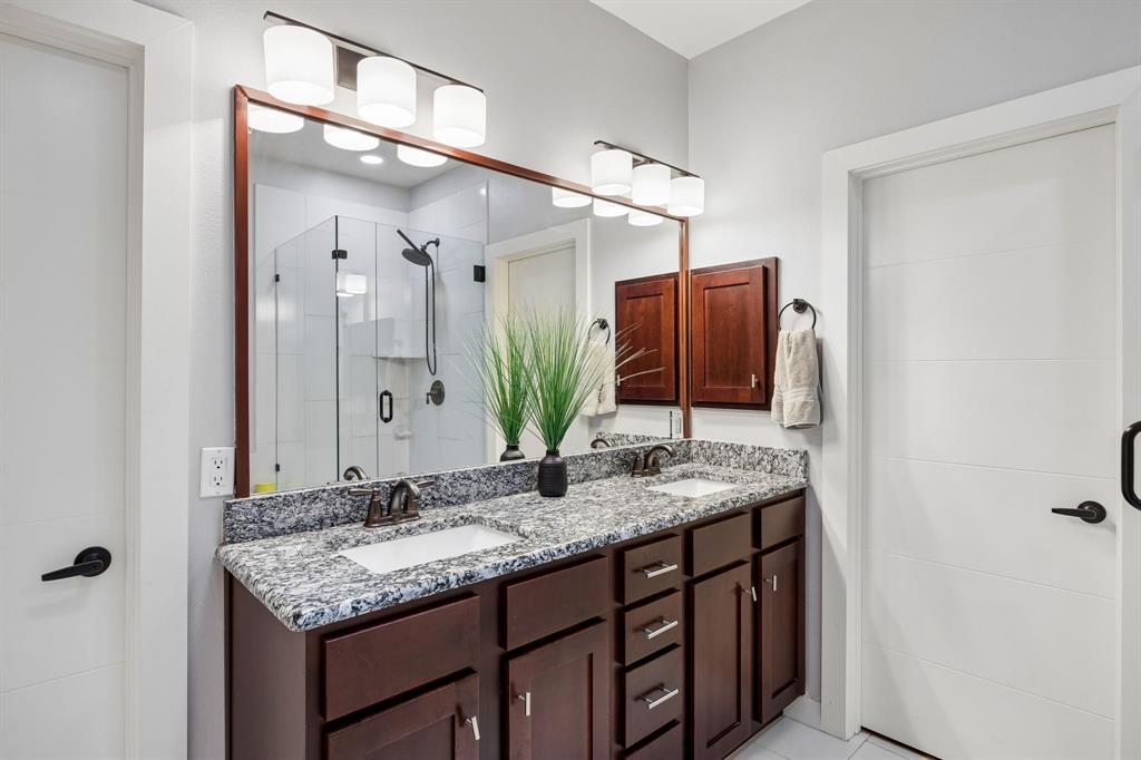 Alta Vista West Twnhms Condos - Residential