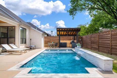 2093 Holt Way Grapevine TX 76051