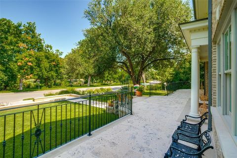 Tiny photo for 4211 Lakeside Drive, Highland Park, TX 75219 (MLS # 21165709)