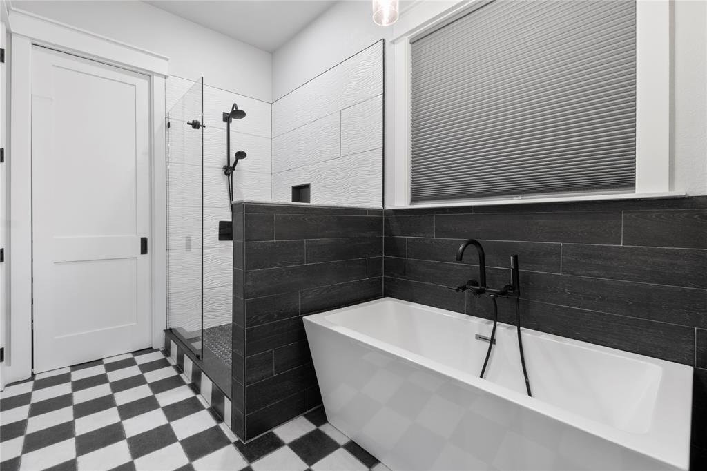 Paradise Bay - Residential