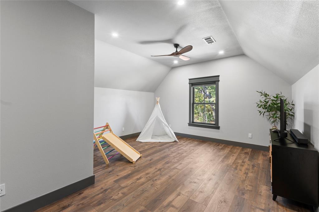 Paradise Bay - Residential