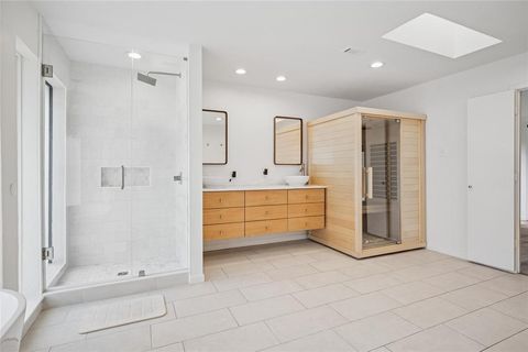 Tiny photo for 7605 Queens Garden Drive, Dallas, TX 75248 (MLS # 20977416)