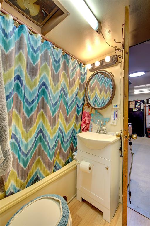 Sun Eagle Bay - Residential